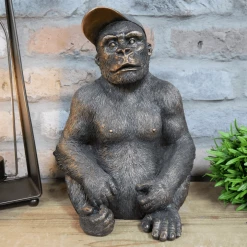 Giftworks GENERAL GIFTS Gavin The Gorilla (Junior) Garden Decor
