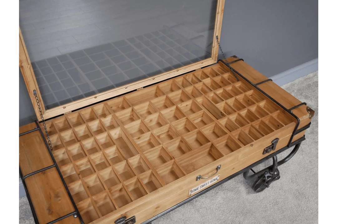 Dutch Brothers GENERAL GIFTS Industrial Furniture Rustic Vintage Trunk Style Coffee Table 9 Dutch Brothers GENERAL GIFTS Industrial Furniture Rustic Vintage Trunk Style Coffee Table