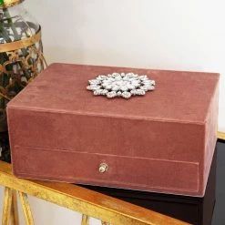 HESTIA® Dusky Pink VeLvet Jewellery Box With Crystal Flower