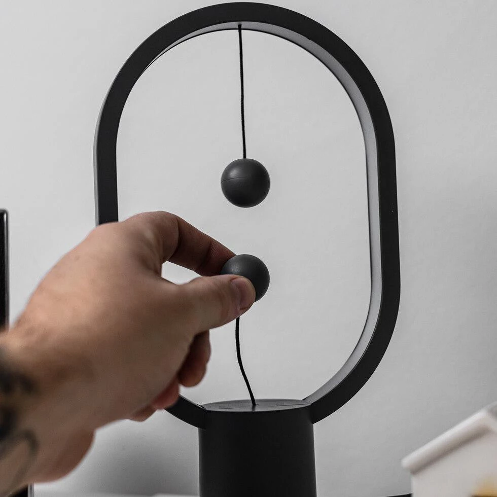 Mikamax MINI HENG BALANCE LAMP – BLACK GENERAL GIFTS 6 Mikamax MINI HENG BALANCE LAMP – BLACK GENERAL GIFTS