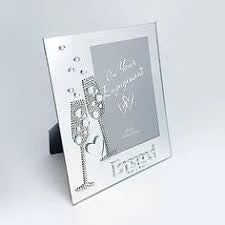 Giftworks Engagements Glass Photo Frame