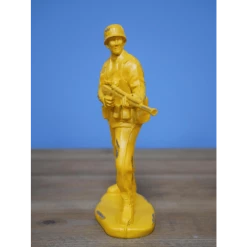 Dutch Brothers Soldier (Yellow)