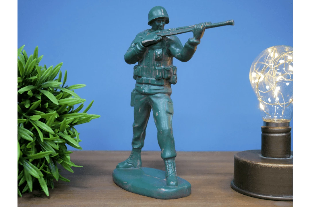 Dutch Brothers GENERAL GIFTS Soldier (Standing Position Green) 7 Dutch Brothers GENERAL GIFTS Soldier (Standing Position Green)