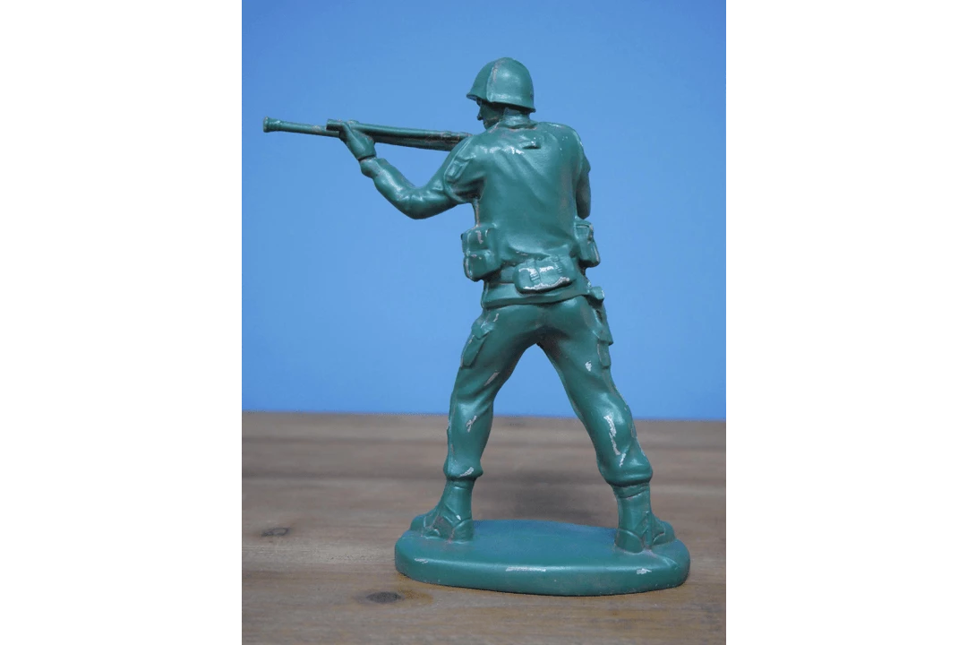 Dutch Brothers GENERAL GIFTS Soldier (Standing Position Green) 5 Dutch Brothers GENERAL GIFTS Soldier (Standing Position Green)