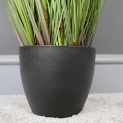 Dutch Brothers Artificial Grass With White Flowers